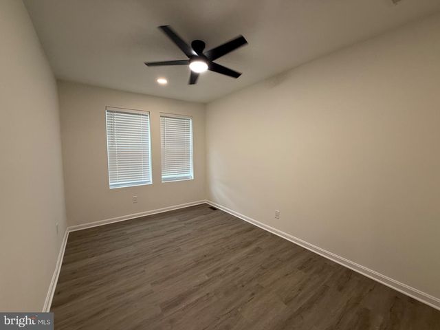 5215 READY AVE, Baltimore, MD 21212