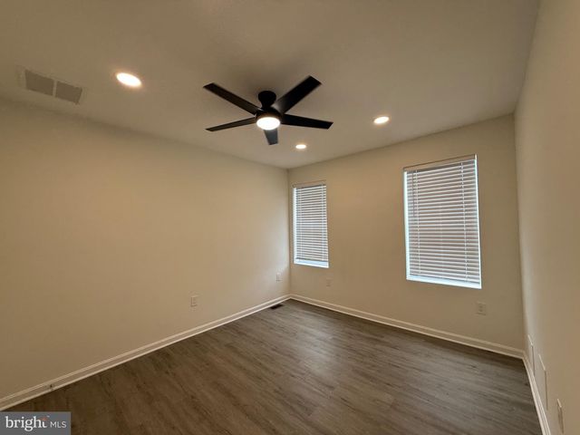 5215 READY AVE, Baltimore, MD 21212