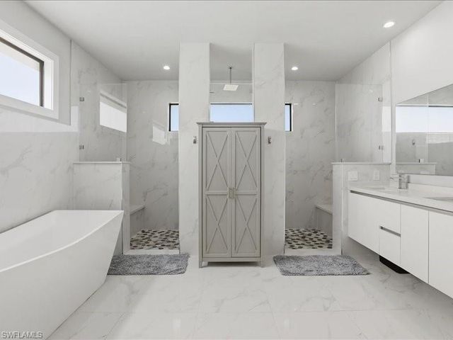 405 SE 2nd ST, Cape Coral, FL 33990