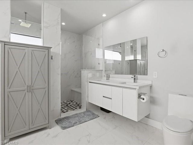 405 SE 2nd ST, Cape Coral, FL 33990