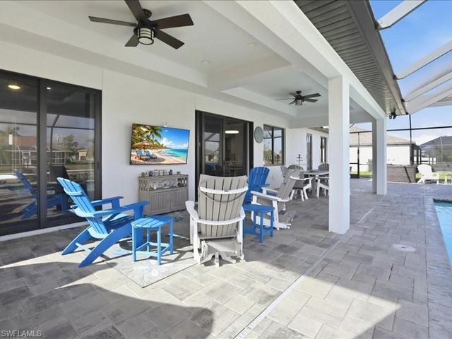 405 SE 2nd ST, Cape Coral, FL 33990