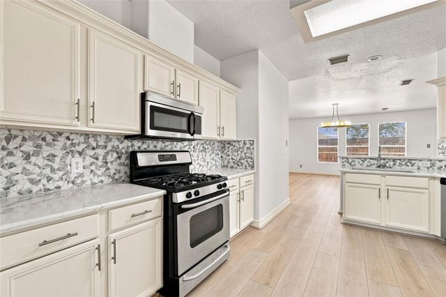 18318 Alemarble Oak Street, Cypress, TX 77429