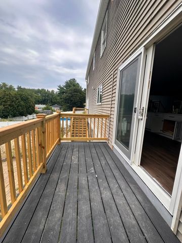 10 Linwood St, Oxford, MA 01540