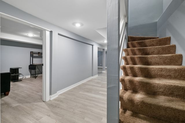7005 S Eberhart Avenue, Chicago, IL 60637