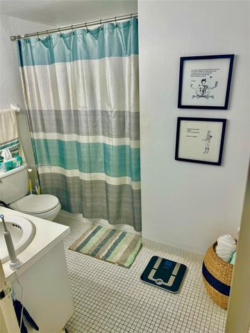 1200 West Avenue 908, Miami Beach, FL 33139