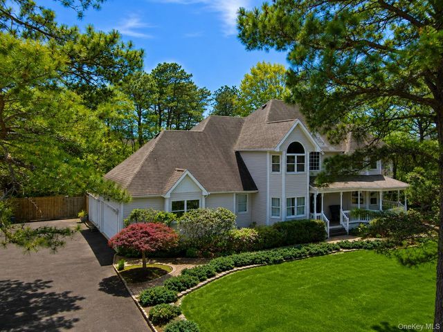 15 Fawn Crossing, Wading River, NY 11792