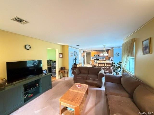 15 Fawn Crossing, Wading River, NY 11792