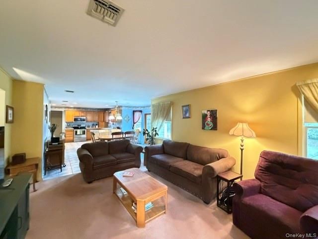15 Fawn Crossing, Wading River, NY 11792