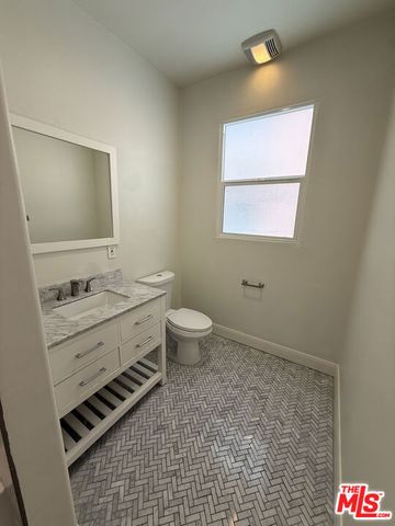 681 Shatto Place, Los Angeles, CA 90005