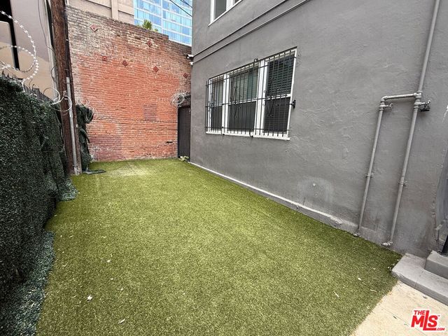 681 Shatto Place, Los Angeles, CA 90005