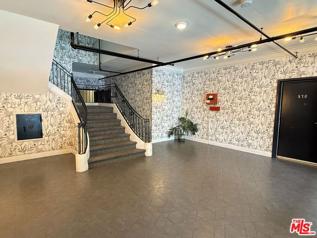 681 Shatto Place, Los Angeles, CA 90005