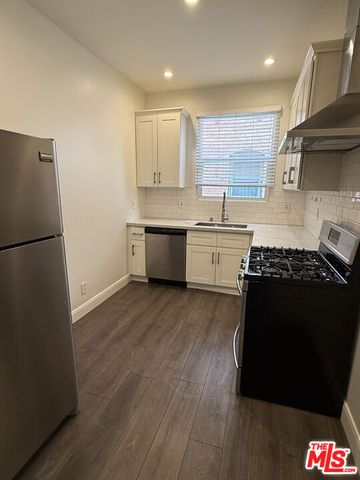 681 Shatto Place, Los Angeles, CA 90005
