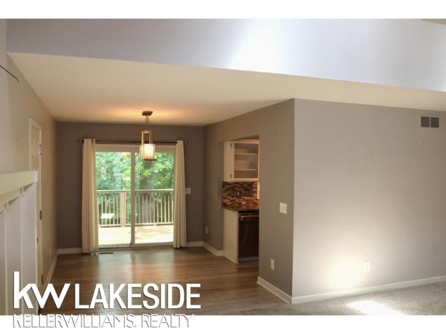 5096 Mohawk Avenue, Clarkston, MI 48348
