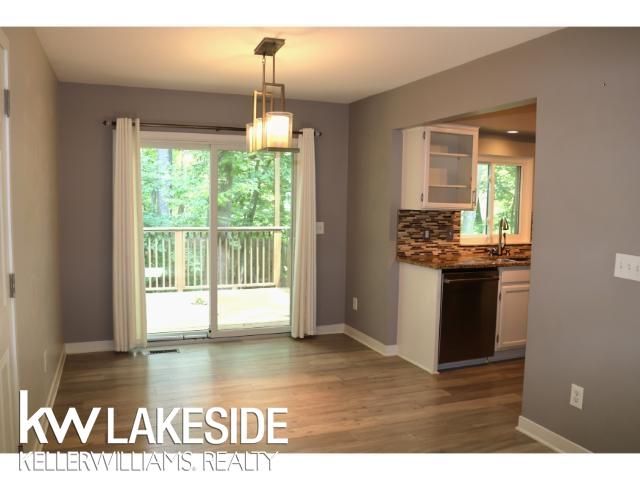 5096 Mohawk Avenue, Clarkston, MI 48348