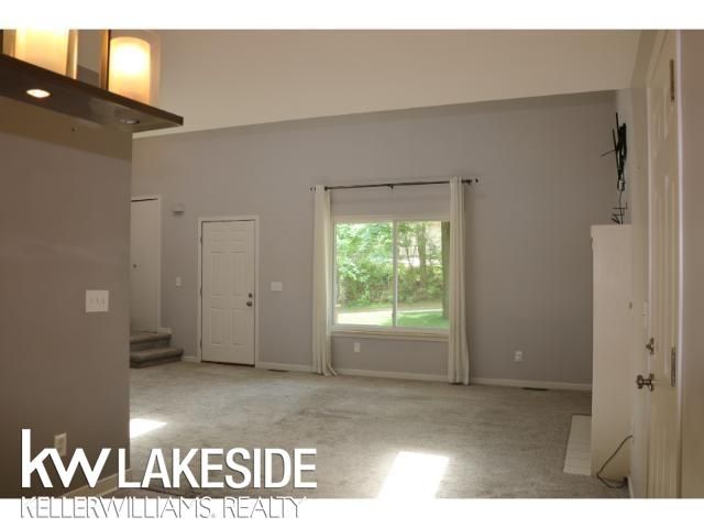 5096 Mohawk Avenue, Clarkston, MI 48348