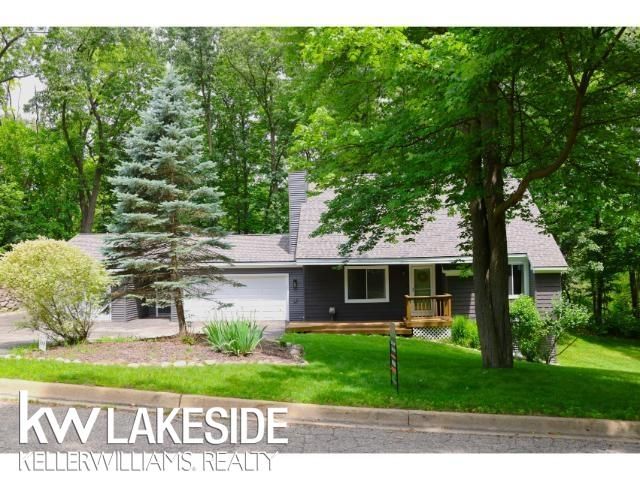 5096 Mohawk Avenue, Clarkston, MI 48348