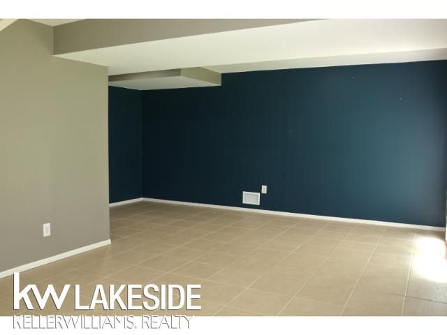 5096 Mohawk Avenue, Clarkston, MI 48348
