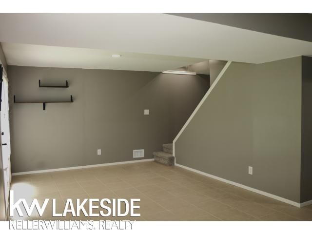 5096 Mohawk Avenue, Clarkston, MI 48348