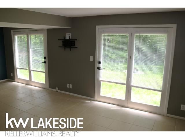 5096 Mohawk Avenue, Clarkston, MI 48348
