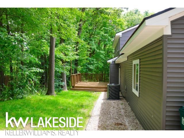 5096 Mohawk Avenue, Clarkston, MI 48348