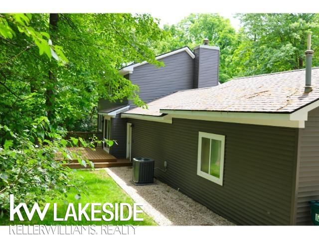 5096 Mohawk Avenue, Clarkston, MI 48348