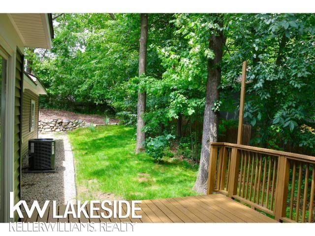 5096 Mohawk Avenue, Clarkston, MI 48348