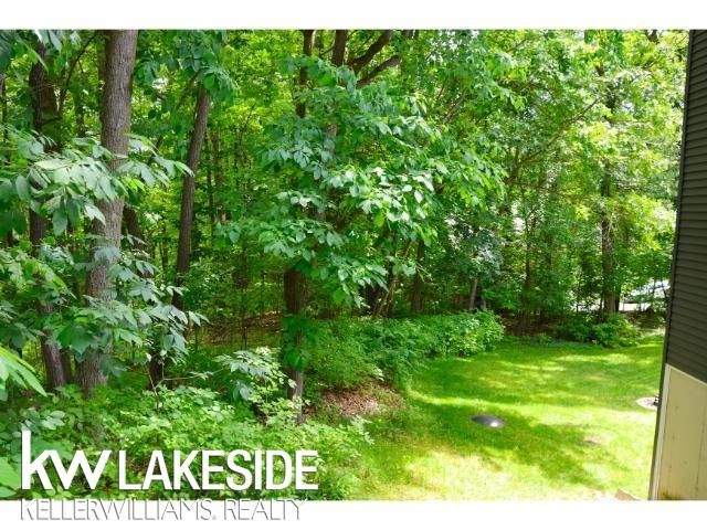 5096 Mohawk Avenue, Clarkston, MI 48348