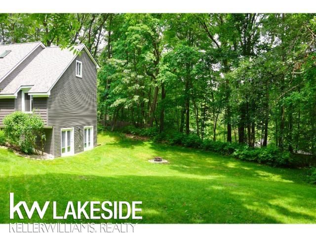 5096 Mohawk Avenue, Clarkston, MI 48348