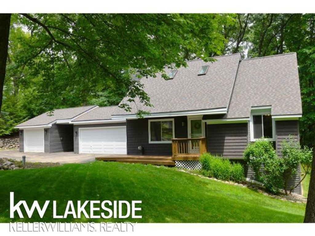 5096 Mohawk Avenue, Clarkston, MI 48348