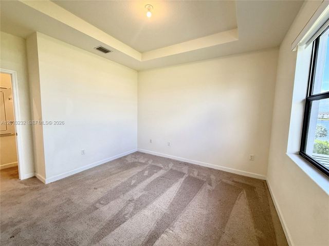 11119 W 34th Way 11119, Hialeah, FL 33018