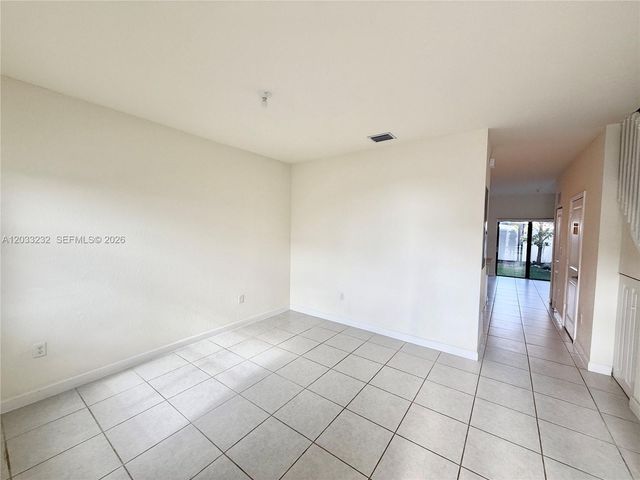11119 W 34th Way 11119, Hialeah, FL 33018
