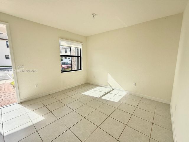 11119 W 34th Way 11119, Hialeah, FL 33018