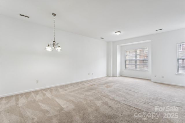 10032 Treeside Lane, Matthews, NC 28105