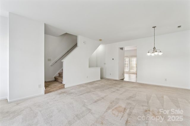 10032 Treeside Lane, Matthews, NC 28105