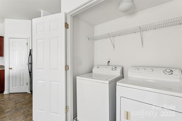 10032 Treeside Lane, Matthews, NC 28105