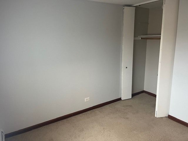 9240 Seymour Ave Road 2E, Schiller Park, IL 60176