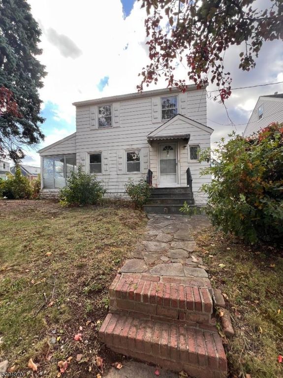 99 Park Ave, North Arlington Boro, NJ 07031