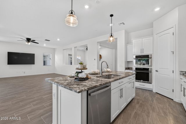 20652 W CLEARSTREAM Drive, Buckeye, AZ 85396