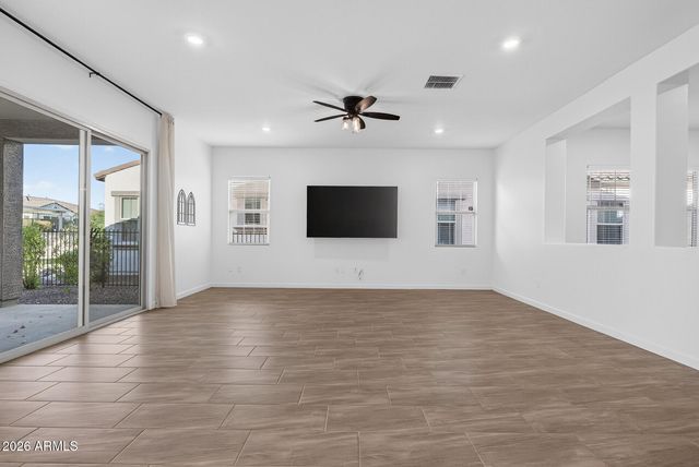 20652 W CLEARSTREAM Drive, Buckeye, AZ 85396