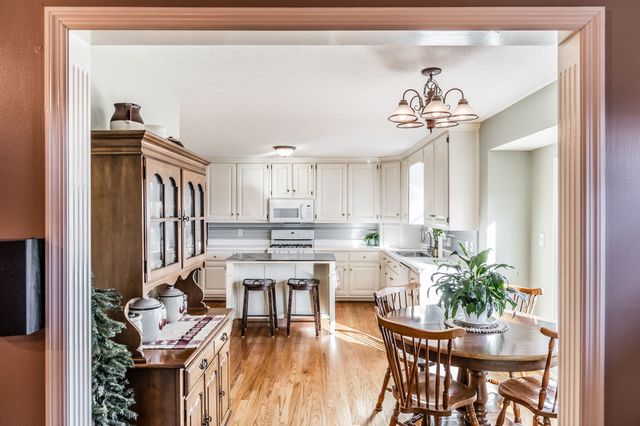 415 Woodlands Dr, Gallatin, TN 37066