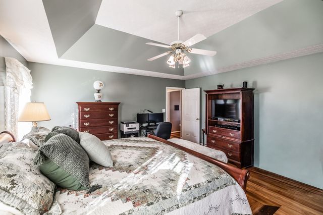 415 Woodlands Dr, Gallatin, TN 37066