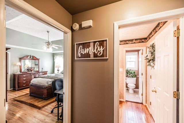 415 Woodlands Dr, Gallatin, TN 37066