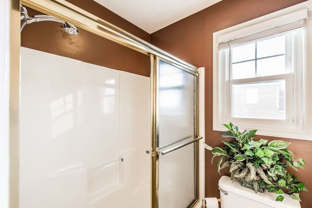 415 Woodlands Dr, Gallatin, TN 37066