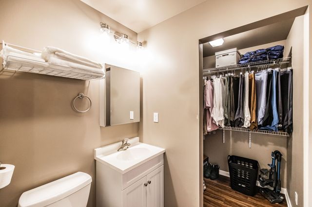 415 Woodlands Dr, Gallatin, TN 37066