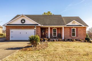 415 Woodlands Dr, Gallatin, TN 37066