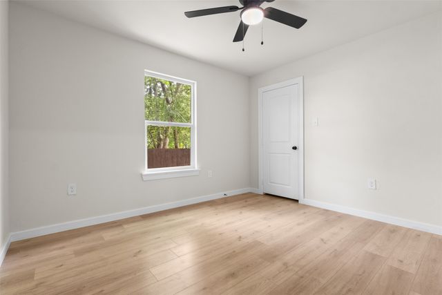 4955 Vinetta Drive, Fort Worth, TX 76119