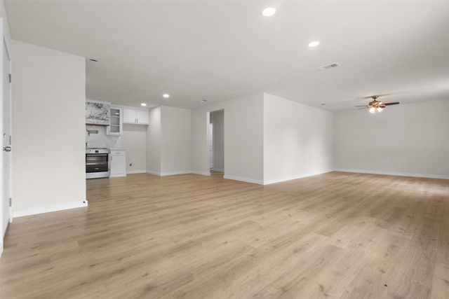 4955 Vinetta Drive, Fort Worth, TX 76119