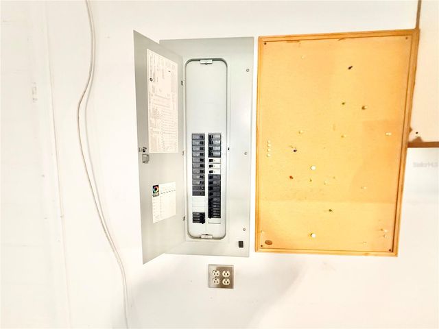 1220 MYRTLE AVENUE, St Cloud, FL 34771