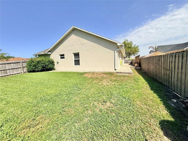 1220 MYRTLE AVENUE, St Cloud, FL 34771