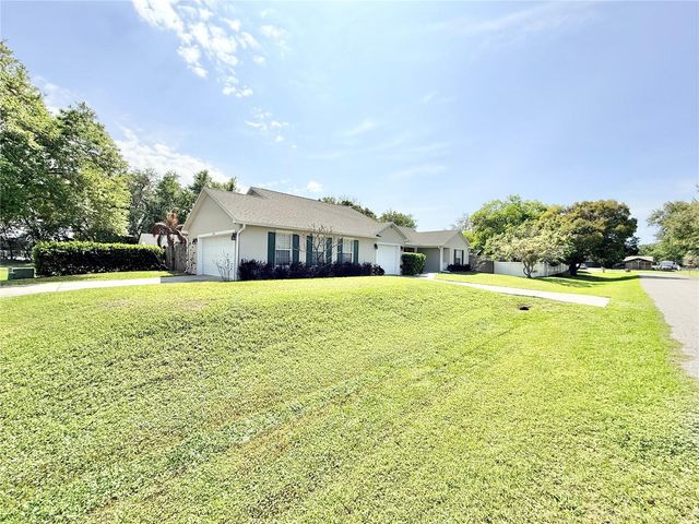 1220 MYRTLE AVENUE, St Cloud, FL 34771